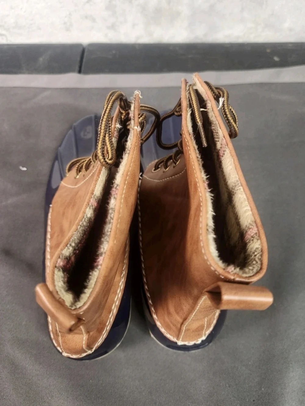 JBU Women's Maplewood Water-Resistant Lace-up Boots Navy/Tan Size 9